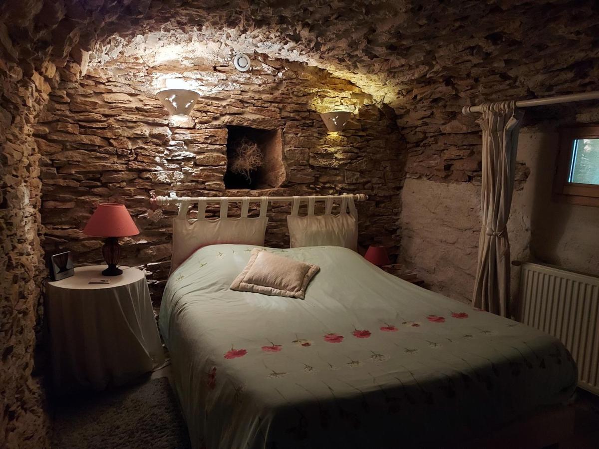 Une Chambre Dans Un Cottage Chaleureux Crémieu Dış mekan fotoğraf